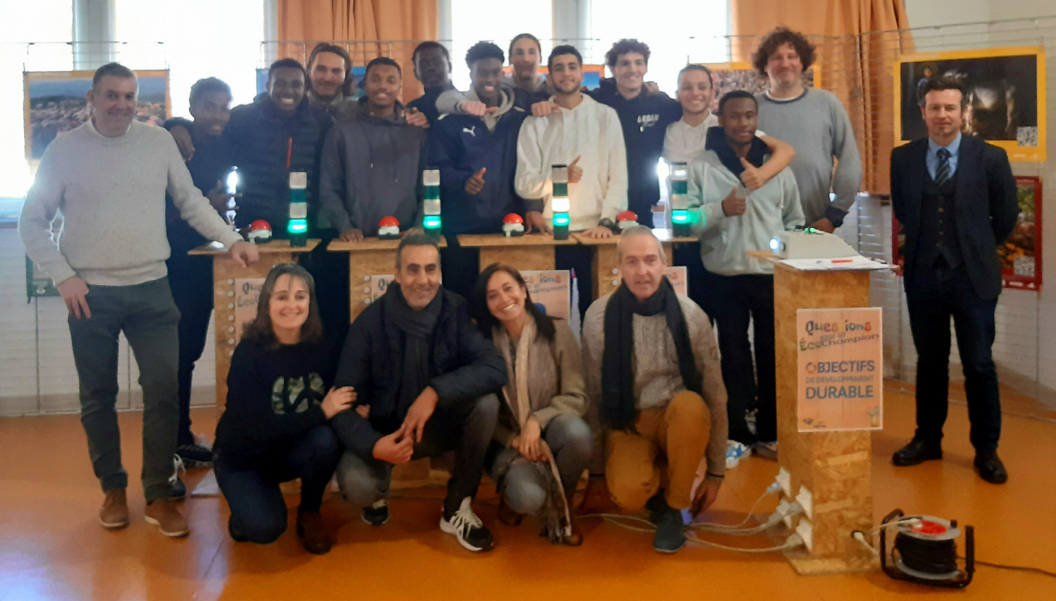 CUBE Scolaire à Marseille : les élèves enseignent aux écoles